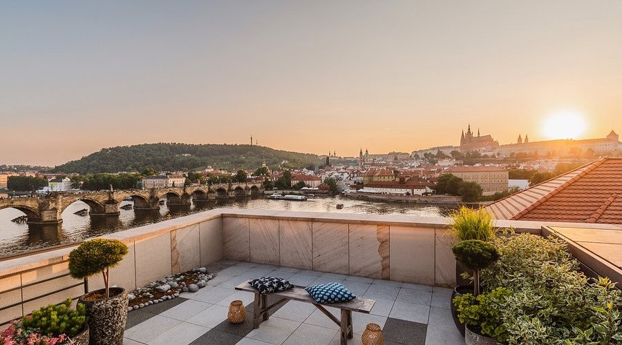 Four Seasons Hotel Prague