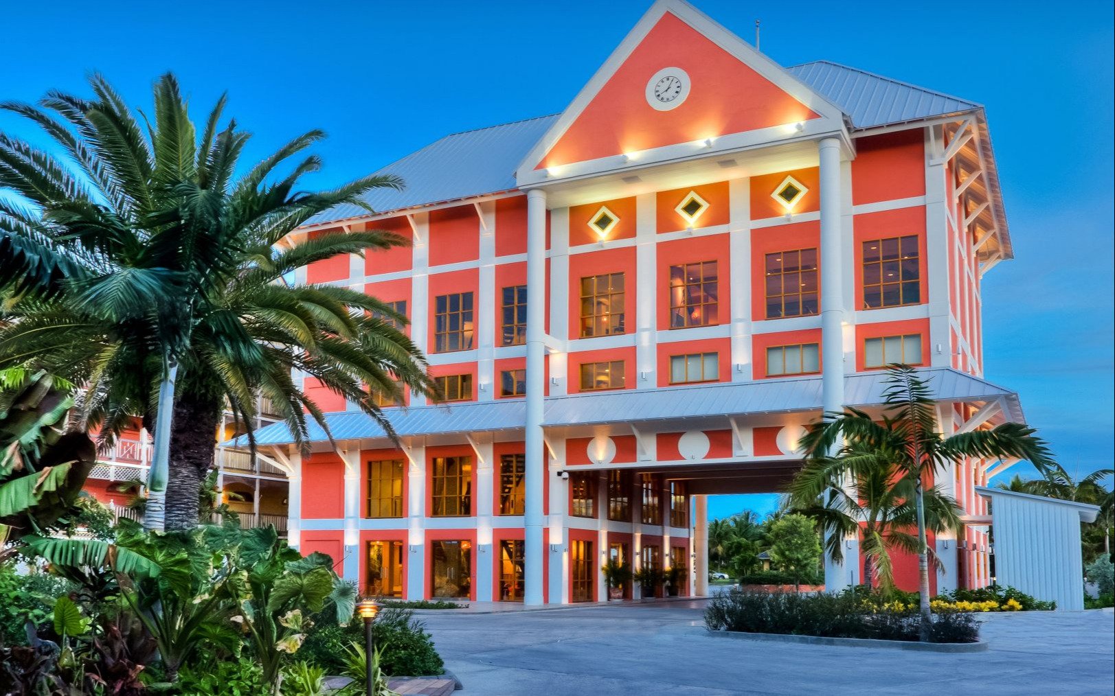 Pelican Bay Hotel