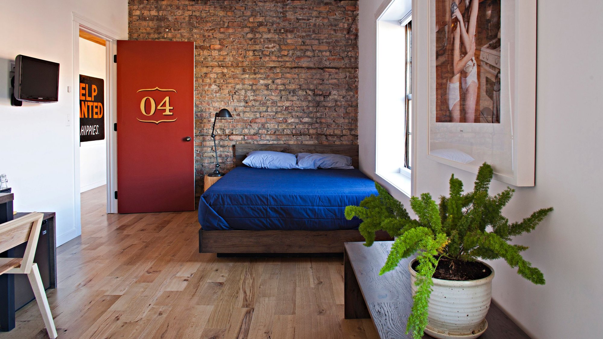 Longman & Eagle hotel in Chicago