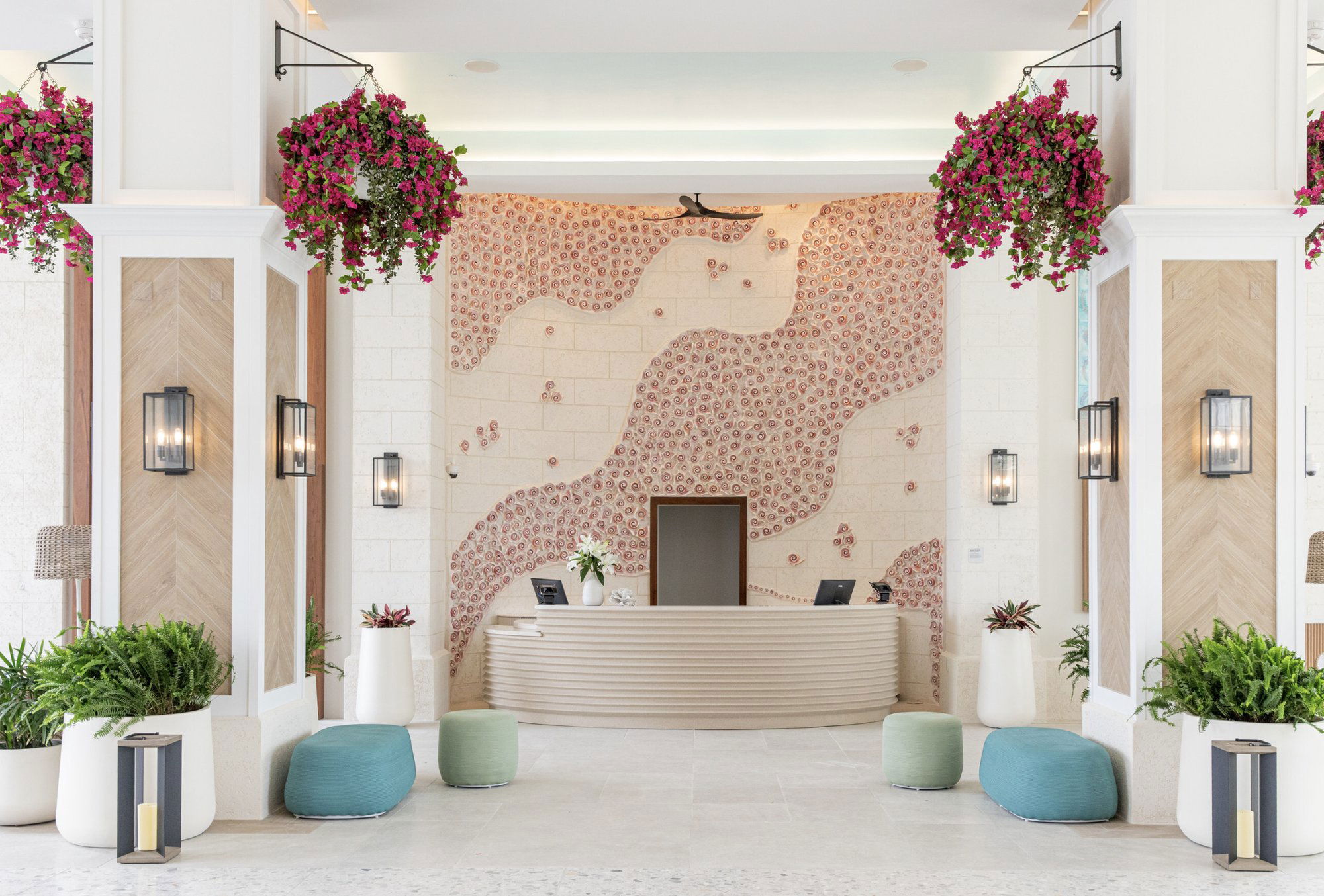Oceanview and Penthouse Concierge Suites, Hotel in Providenciales