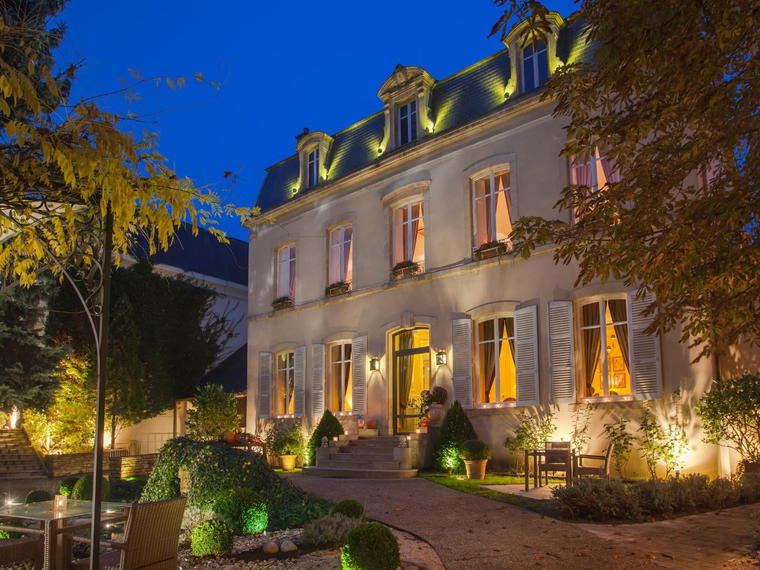 Hostellerie Cèdre & Spa, Beaune, France
