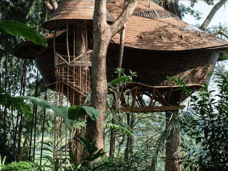 Bambu Indah, Banjar Badung, Indonesia