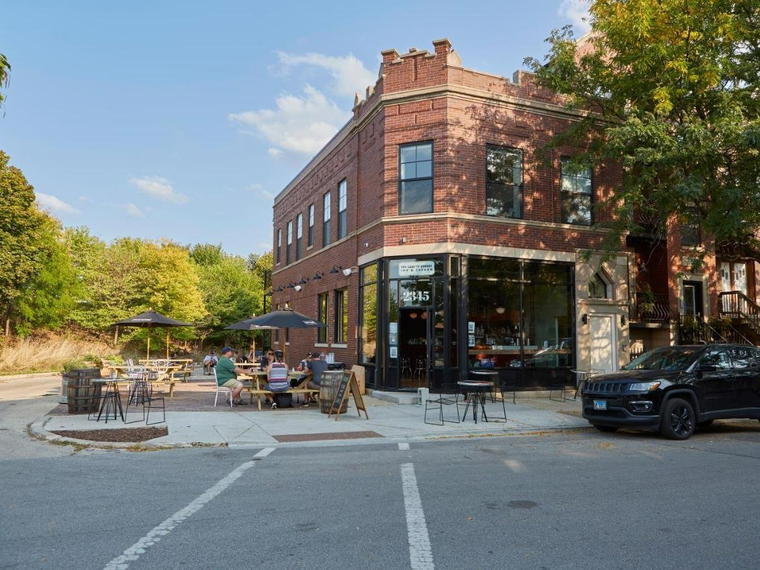 The Leavitt Street Inn & Tavern, Chicago, United States