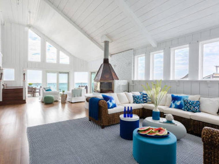 Blue - Inn On The Beach, Plum Island, United States