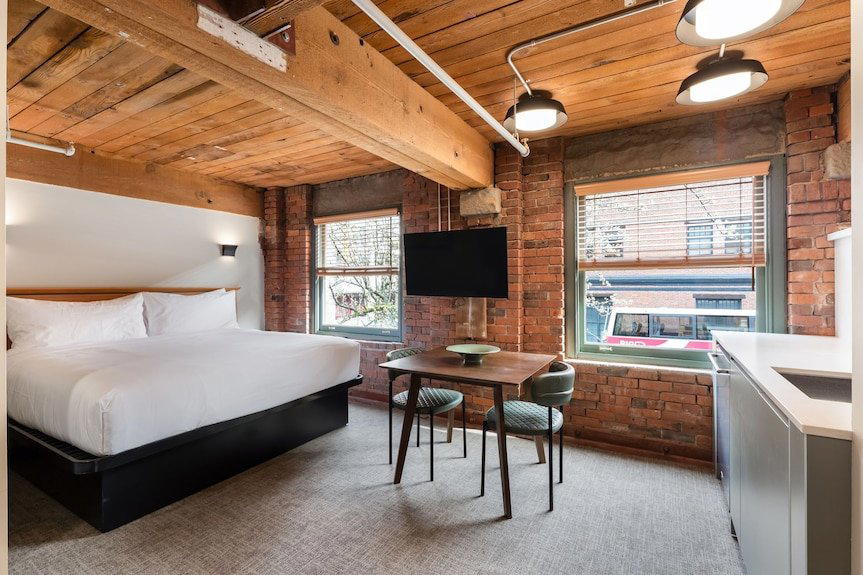 Block House hotel in Vancouver