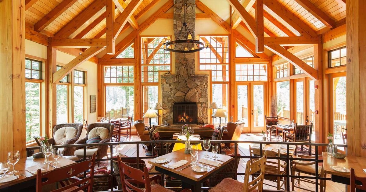 Cathedral Mountain Lodge, Field, Canada