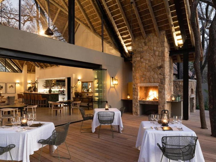 Monwana Game Lodge, Thornybush Game Reserve, South Africa