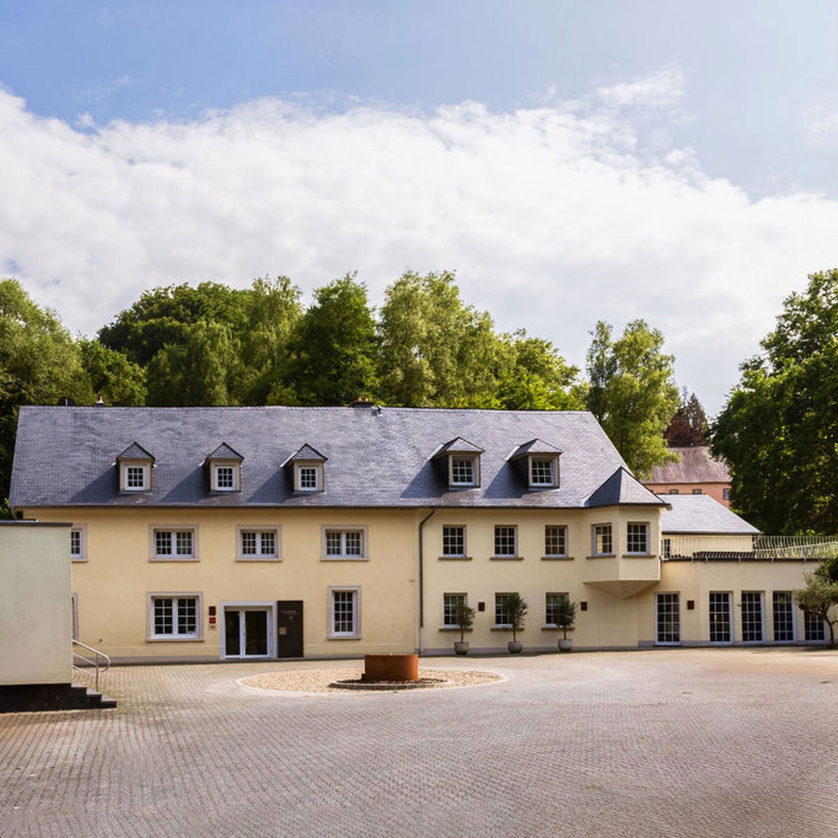 Archibald De Prince, Hotel in Echternach