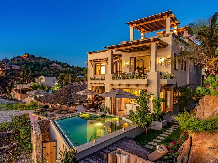 Villa Escondida, Santa Maria Huatulco, Mexico