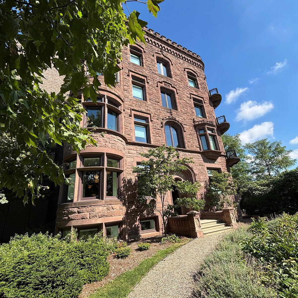 El Moore Lodge & Residences, Detroit, United States