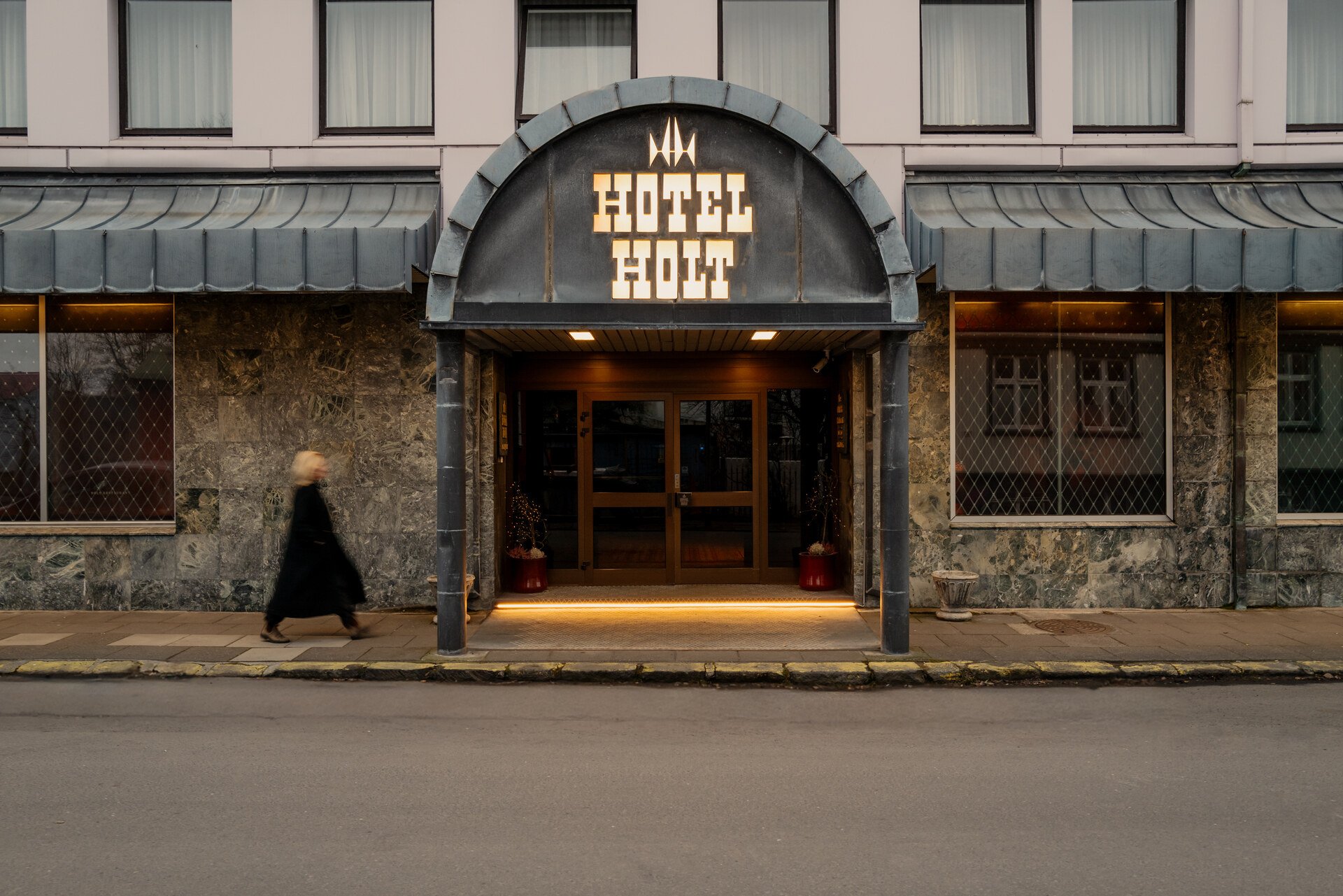 Hotel Holt- The Art Hotel