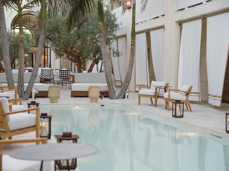 Cara Hotel, Los Angeles, United States