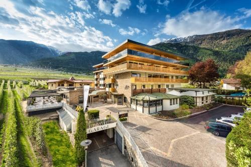 Hotel Paradies, Laces, Italy