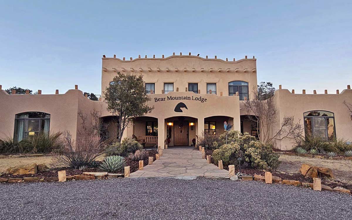 Bear Mountain Lodge, Silver City, United States
