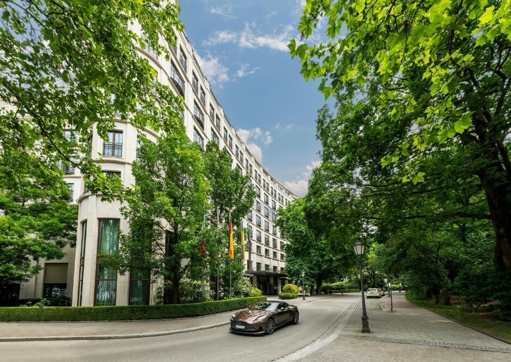 Rocco Forte Charles Hotel hotel in Munich