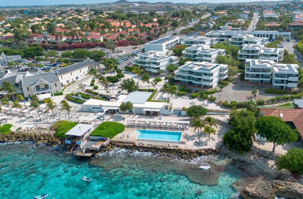 Papagayo Beach Hotel & Resort