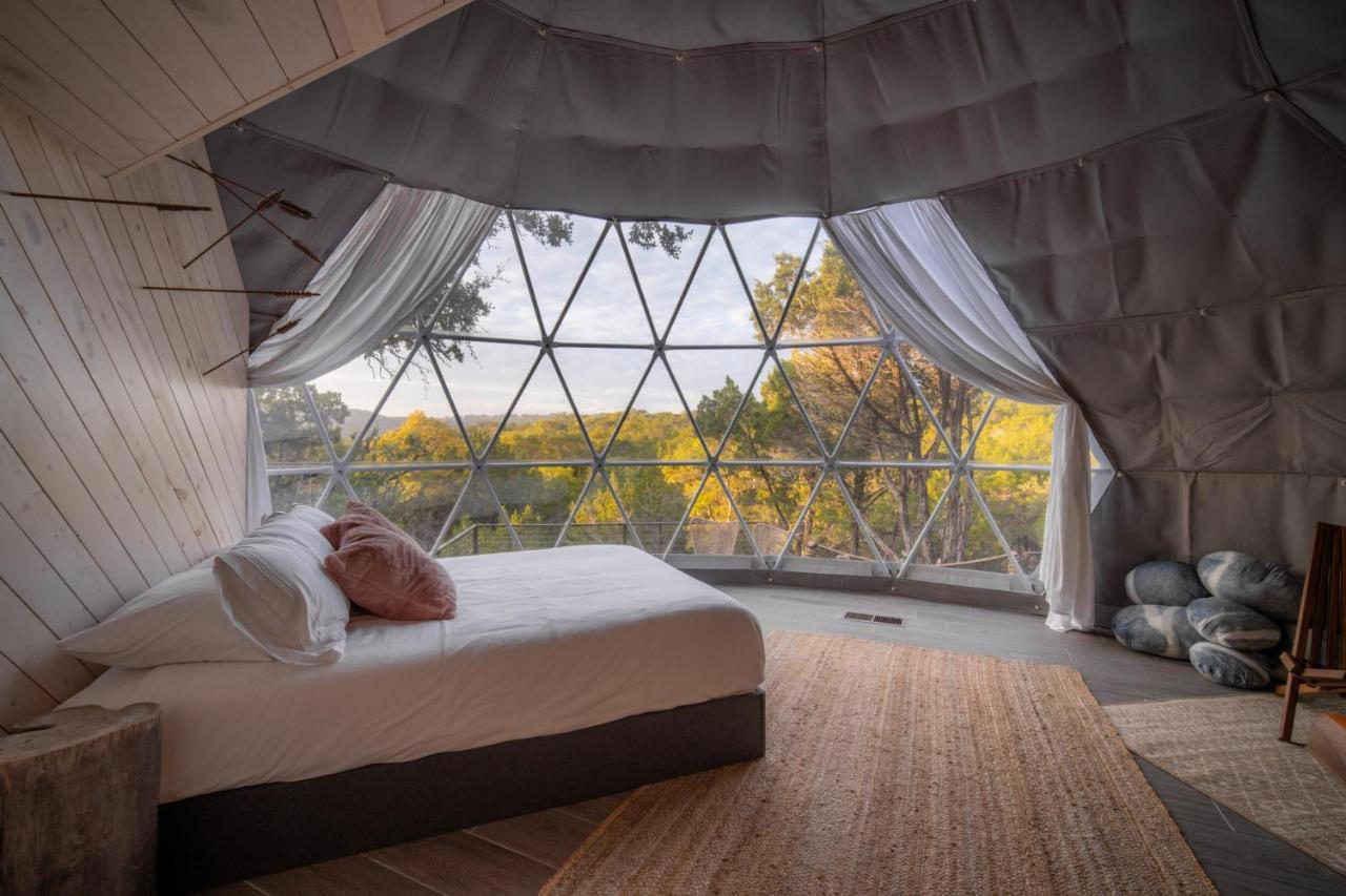 Missing Hotel, Bertram, United States