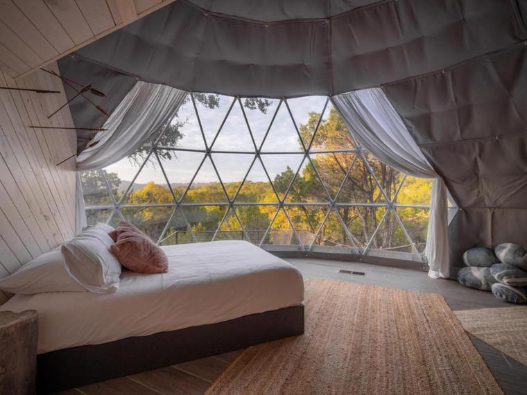 Missing Hotel, Bertram, United States