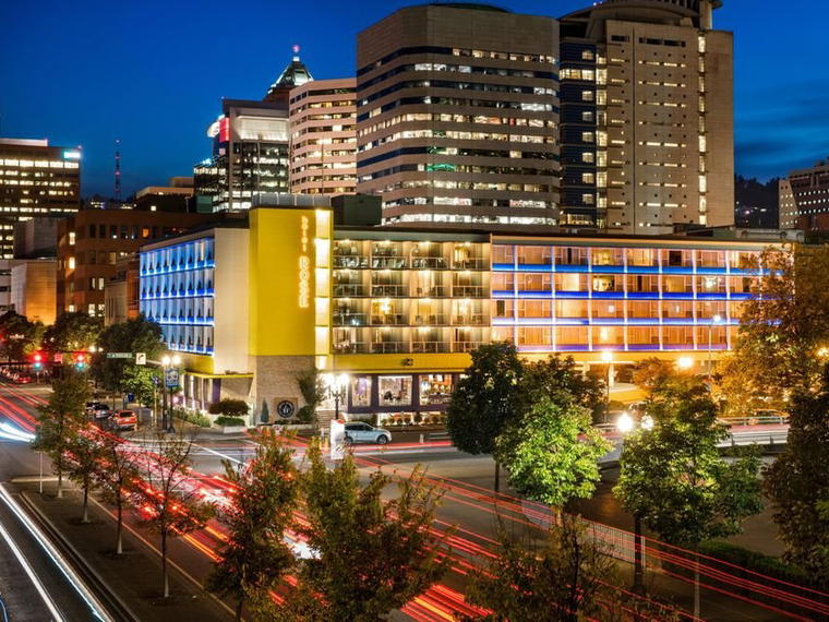 Hotel Rose - A Staypineapple Hotel, Portland, United States