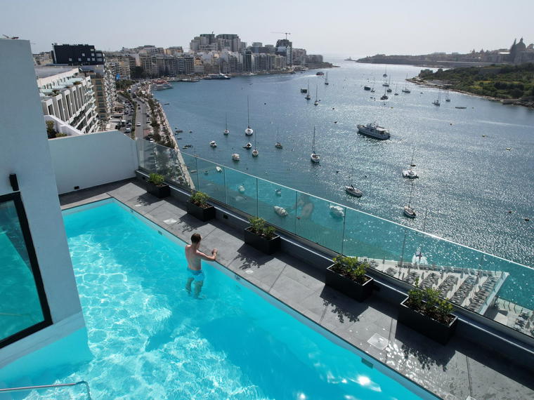 Verdi Gzira Promenade, Gzira, Malta
