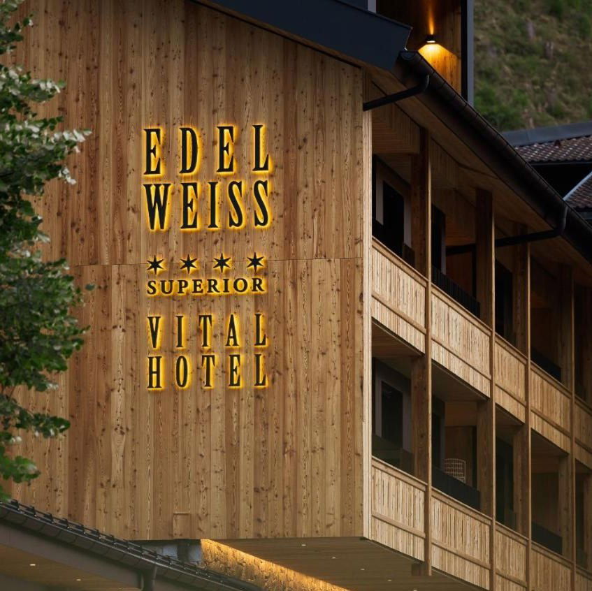 Living \u0026 Spa Vitalhotel Edelweiss, Hotel in Neustift im Stubaital