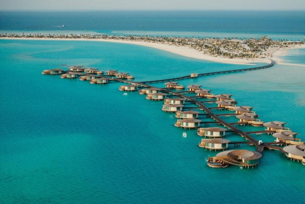The St. Regis Red Sea Resort hotel in Ḩanak