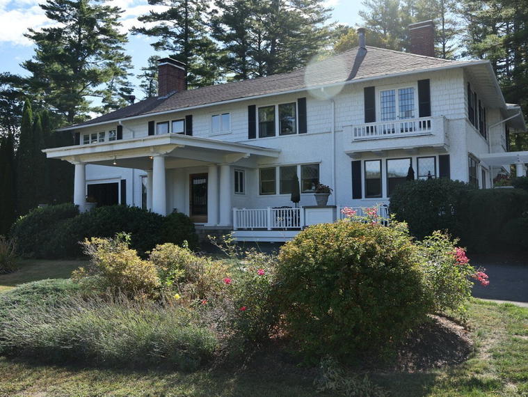 The Manor On Van Horn Estate, Holderness, United States