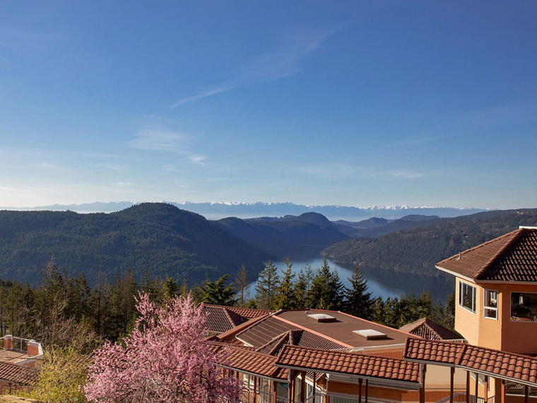 Villa Eyrie Resort, Vancouver Island, Canada