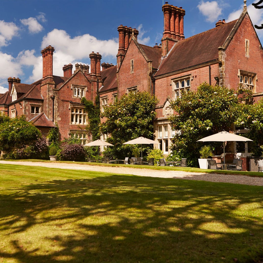 Alexander House Hotel