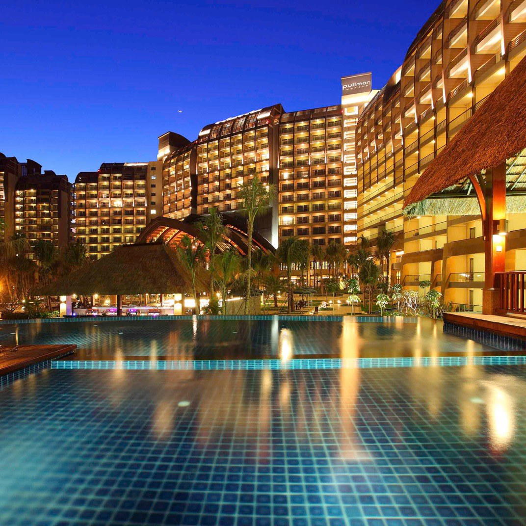 Hotel Pullman Oceanview Sanya Bay Resort & Spa hotel in Sanya