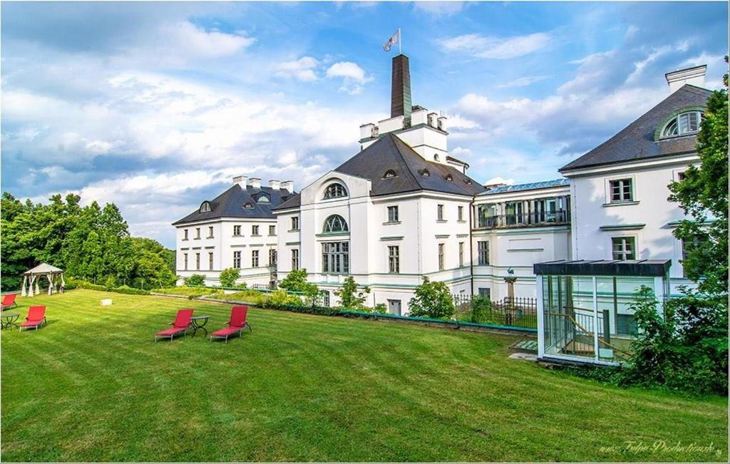 Schlosshotel Burg Schlitz, Hohen Demzin, Germany
