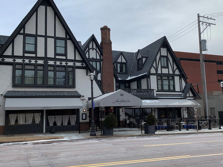 Seven Gables Inn, St. Louis West, a Tribute Portfolio Hotel, Clayton, United States