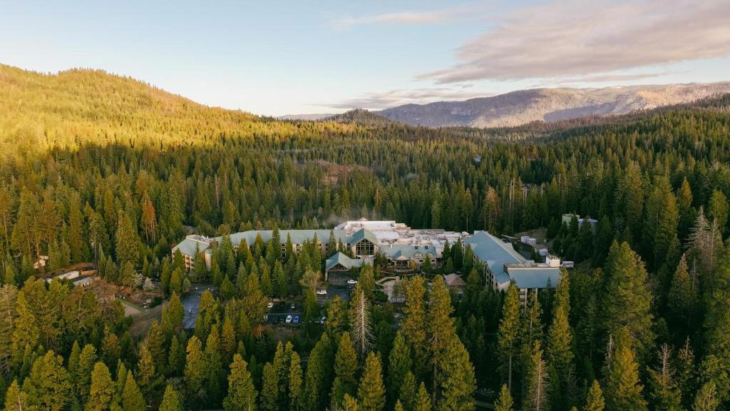 Tenaya Lodge at Yosemite hotel in Fish Camp
