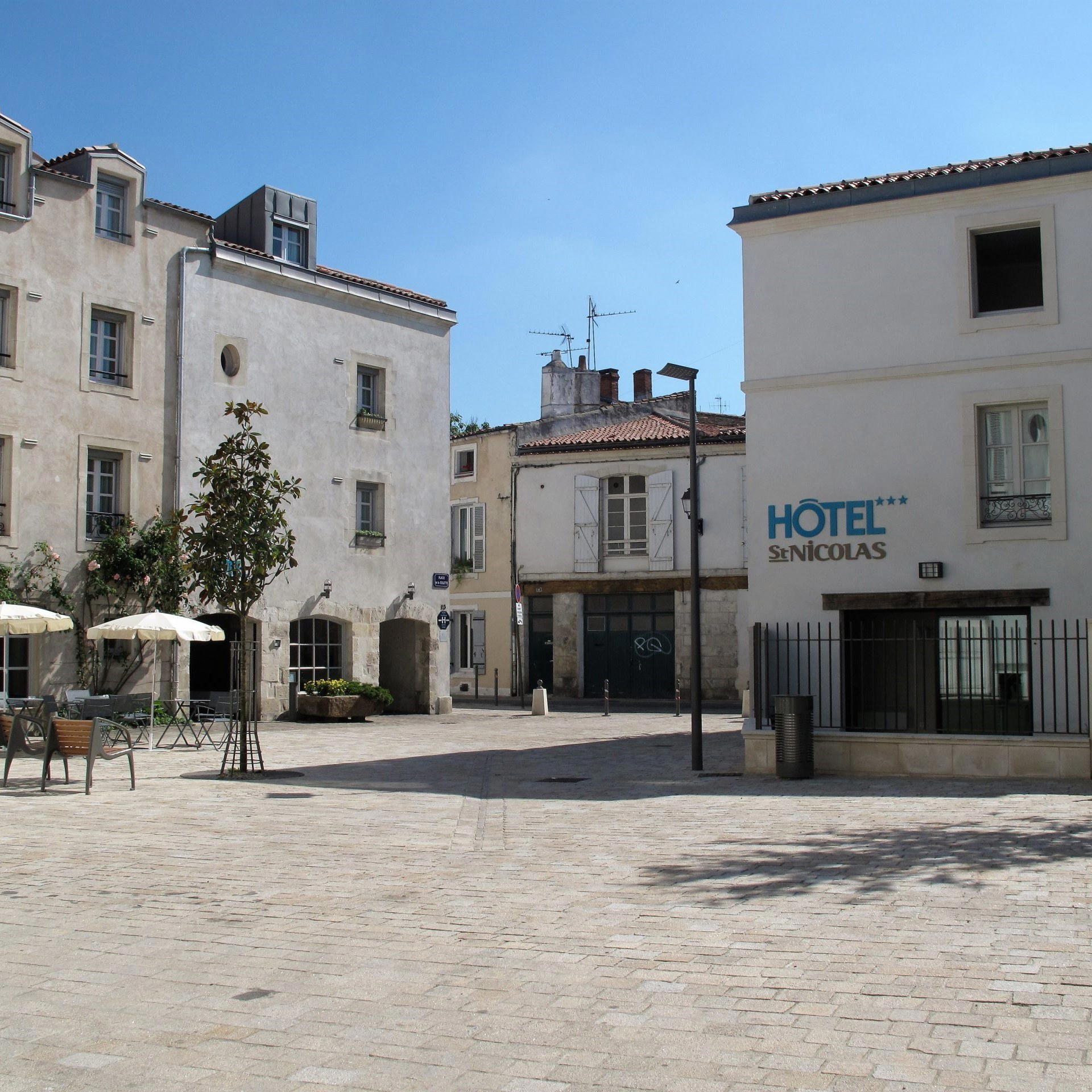 Le Saint Nicolas hotel in La Rochelle