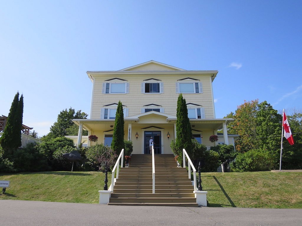 Rossmount Inn, Charlotte, Canada