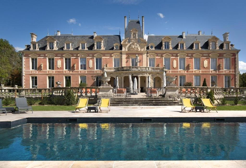 Alexandra Palace - La Maison Younan, Mazières-en-Gâtine, France