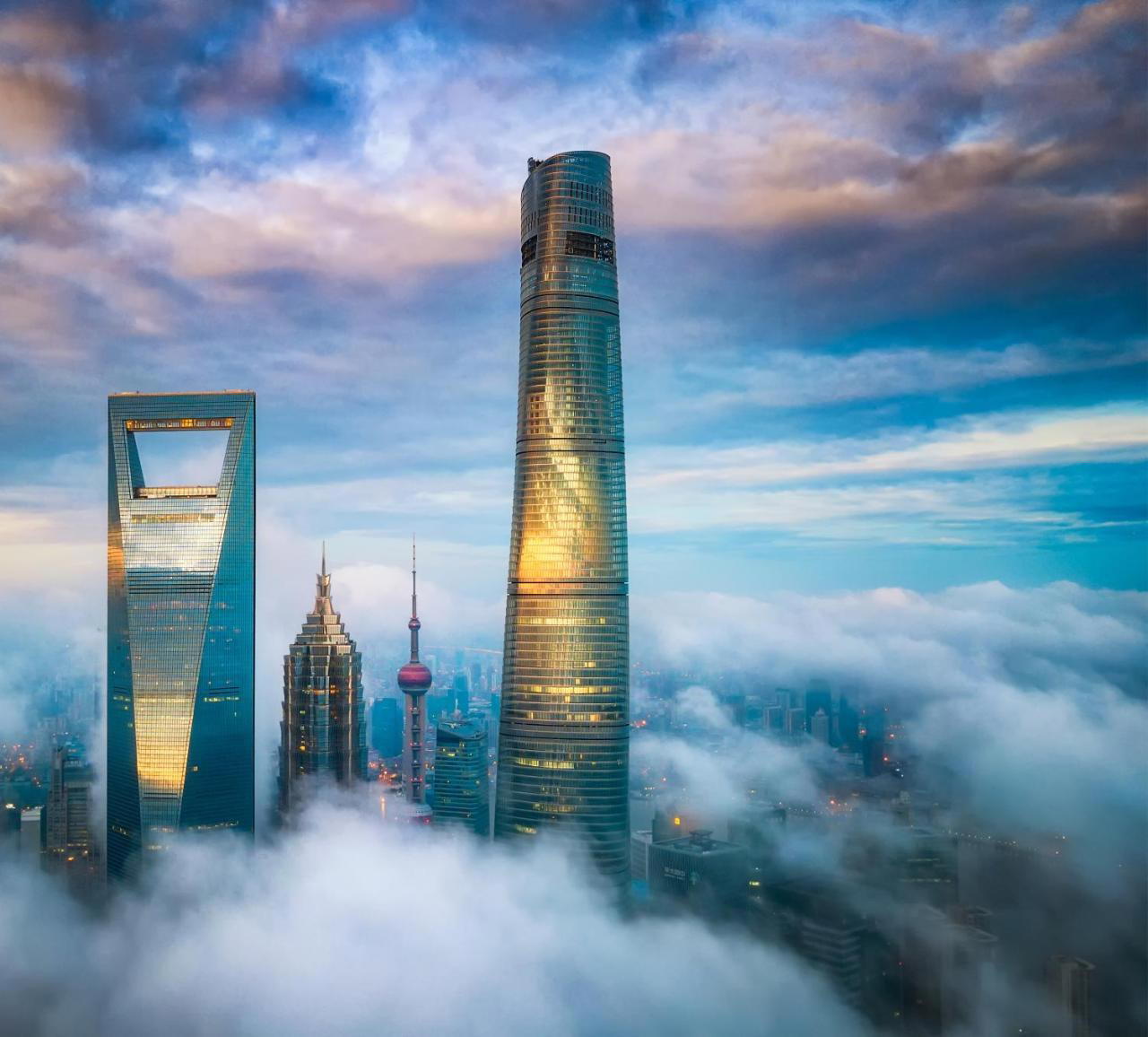 J Hotel, Shanghai Tower hotel in Pudong