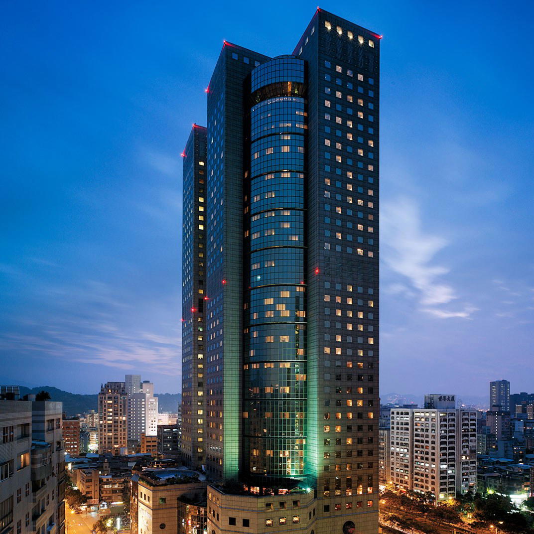 Shangri-La's Far Eastern Plaza Hotel, Taipei hotel in Taipei, Taiwan