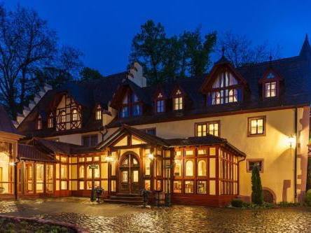 Schlosshotel Weyberhöfe, Hosbach, Germany