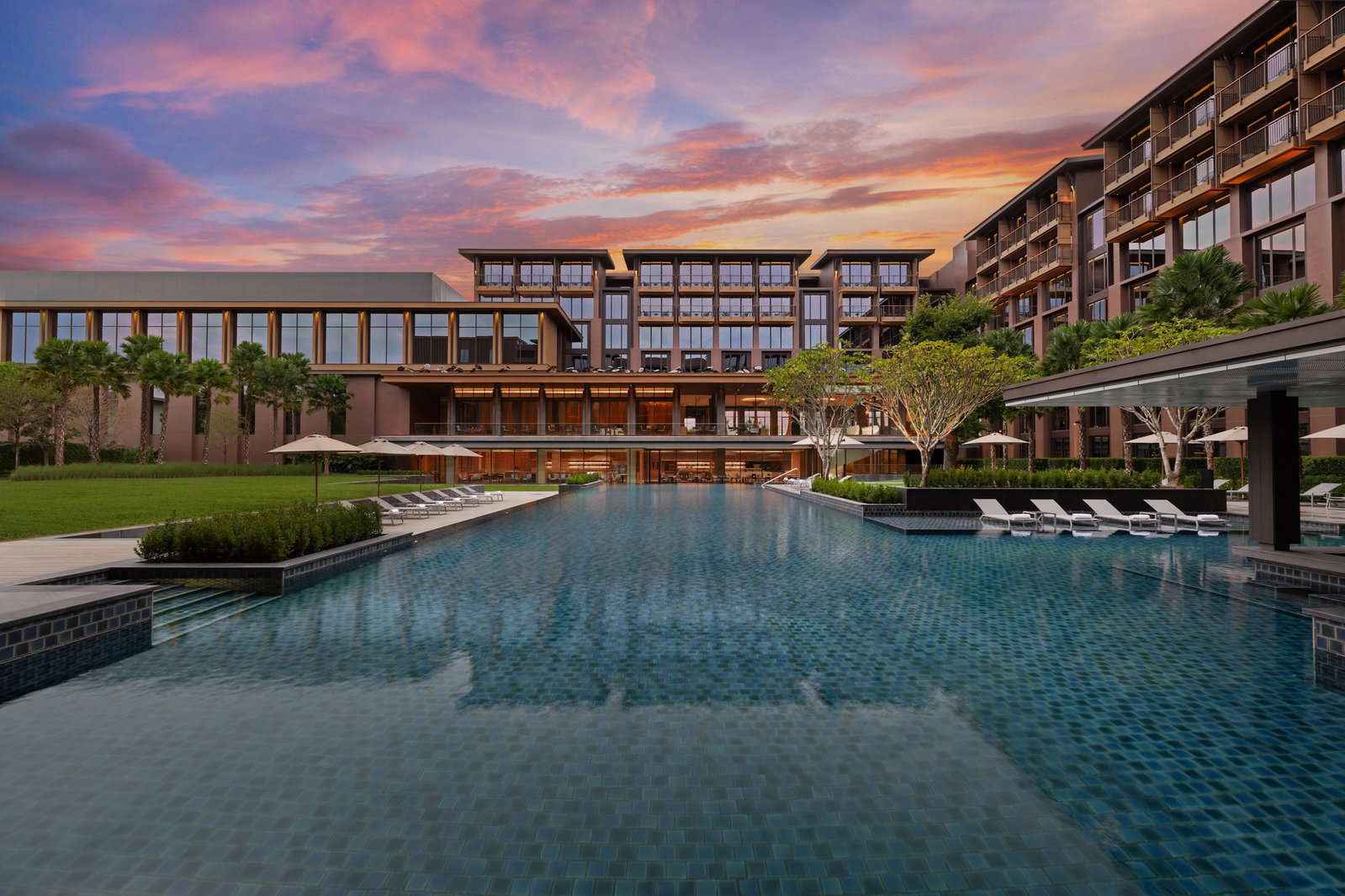 Courtyard by Marriott Bangkok Suvarnabhumi Airport, Bangkok, Thailand