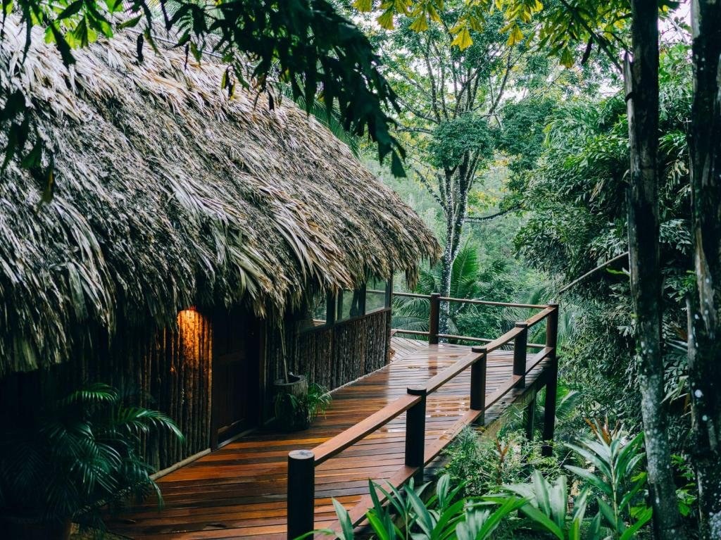 Blancaneaux Lodge