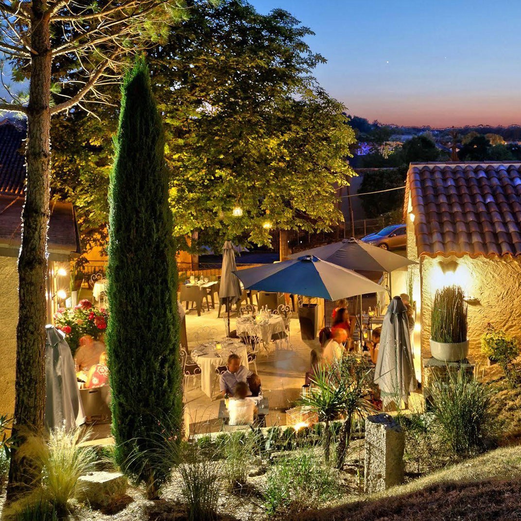 Le Florida hotel in Castera Vedurzan