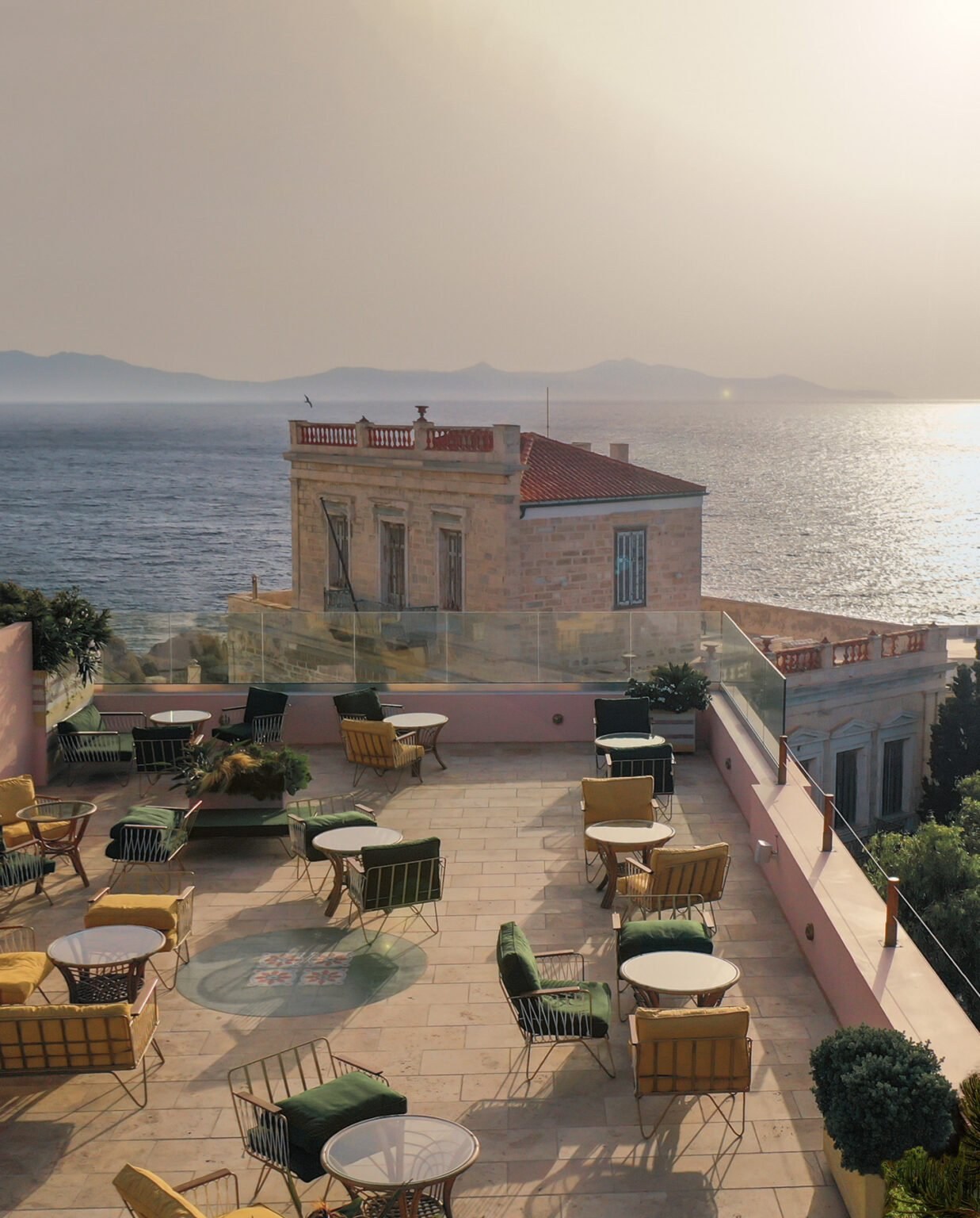 Aristide Hotel