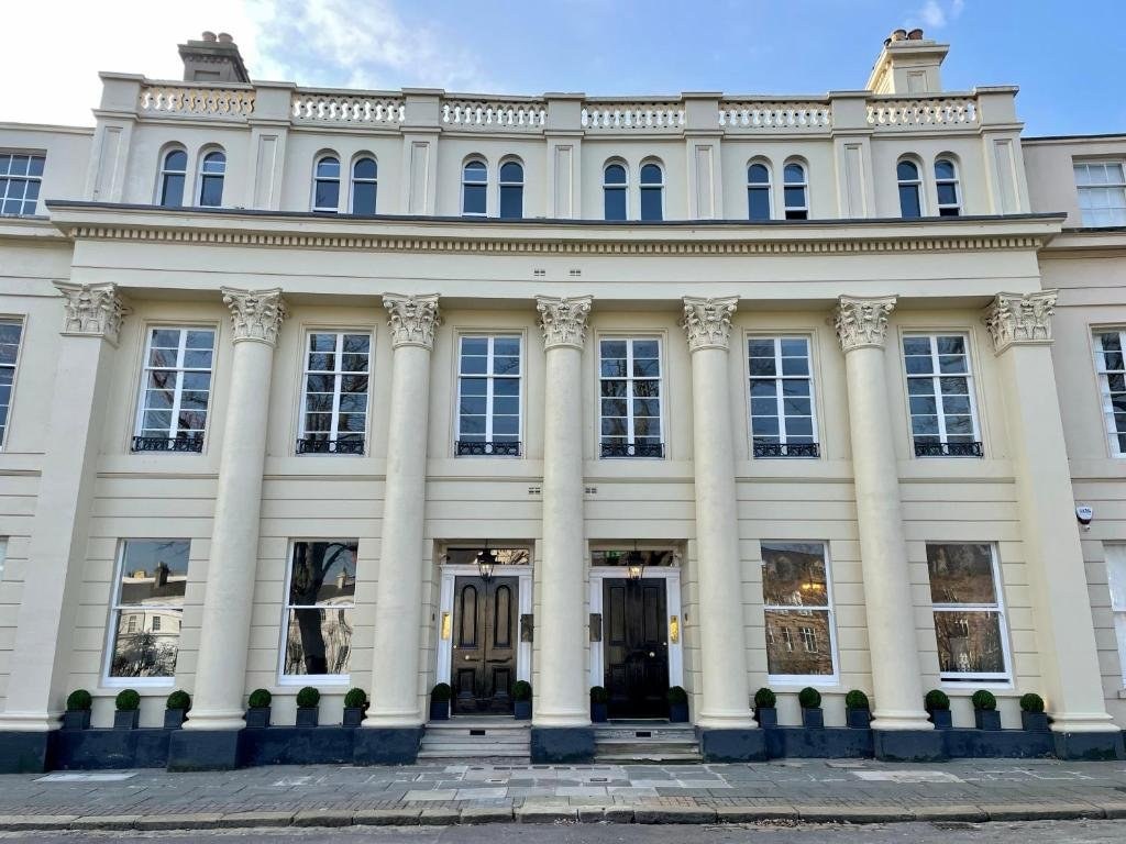 Regency House Belfast hotel in Belfast