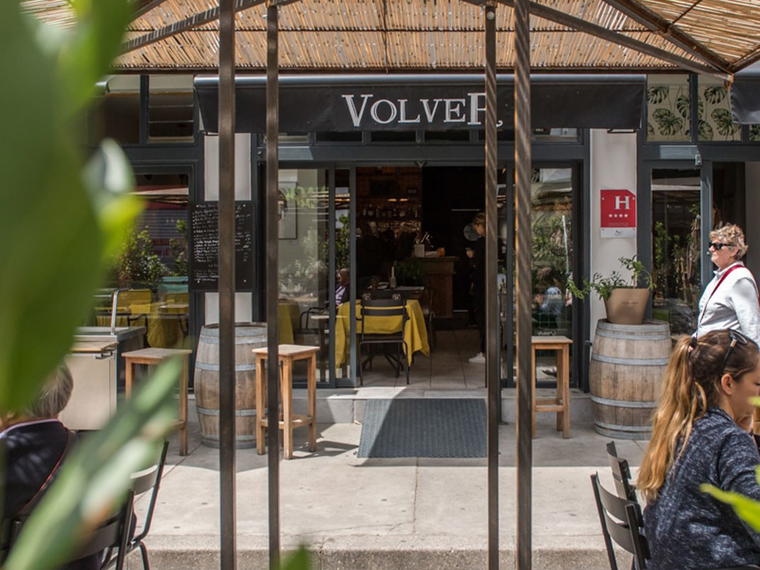 Maison Volver, Arles, France