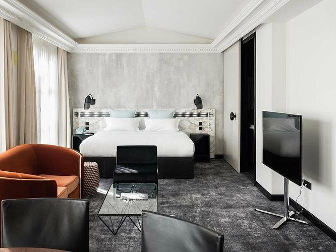 Les Bains, Paris, France