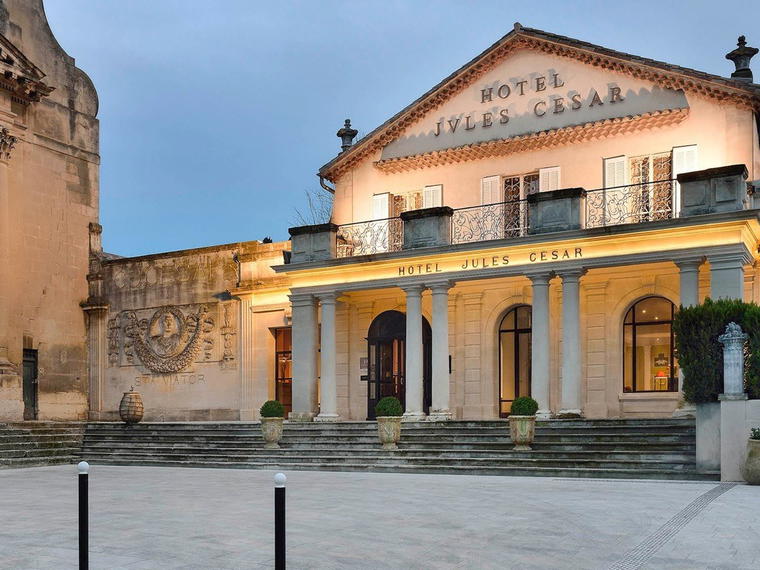 Jules César, Arles, France