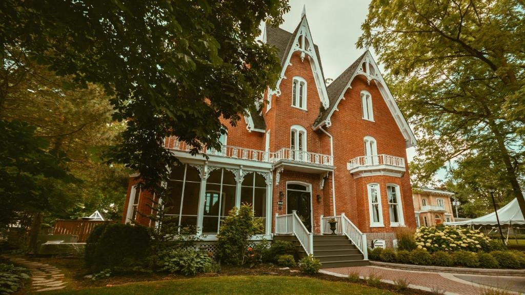 Merrill House hotel in Picton, Canada