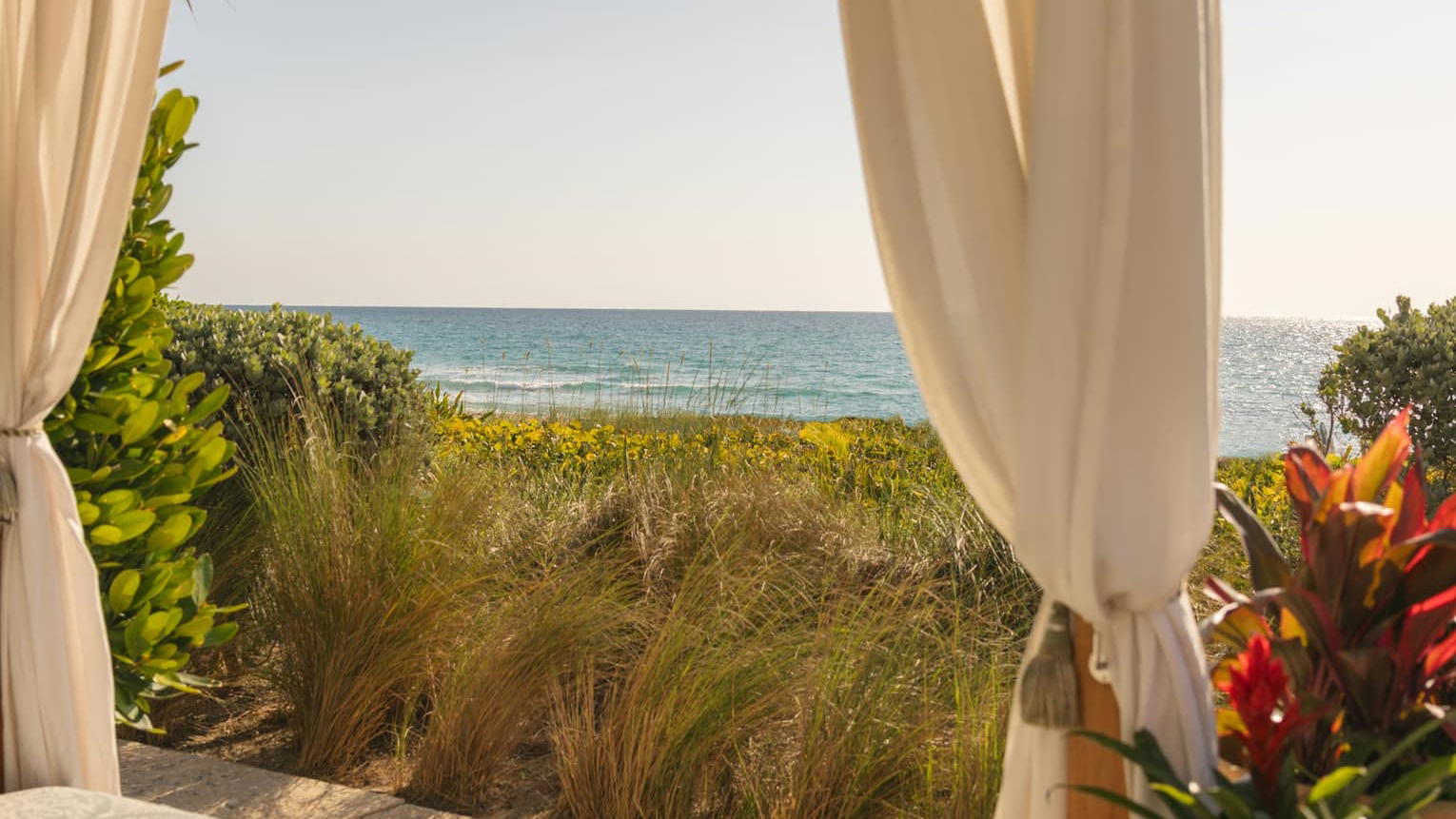 Four Seasons Resort Palm Beach hotel in Palm Beach