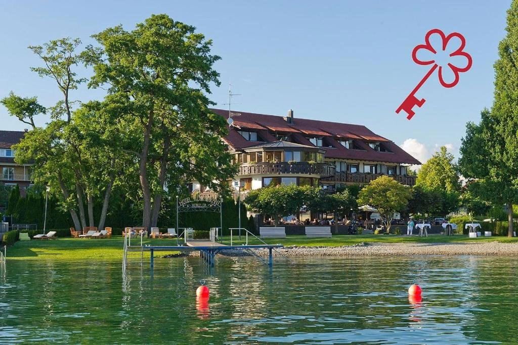 Hotel Heinzler am See hotel in Immenstaad am Bodensee